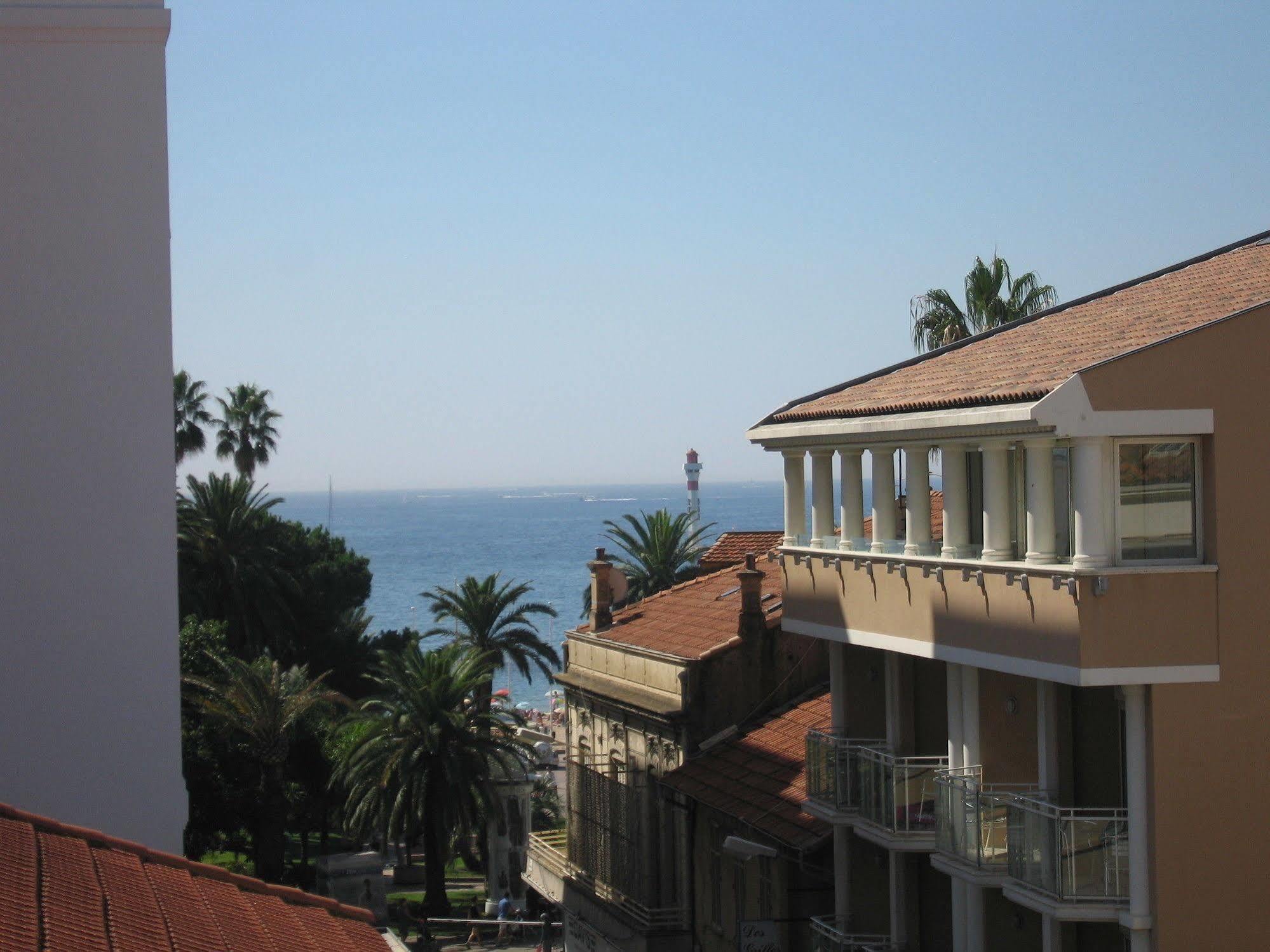 Hotel Le Mistral Cannes Exterior foto